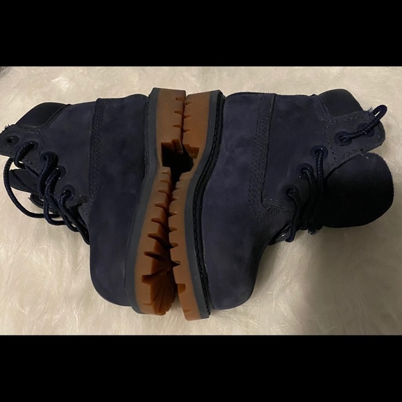 Timberland Kids Toddler Classic 6” Premium Boot - Picture 3 of 15